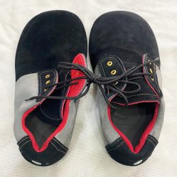 Giày đá cầu 3 lớp